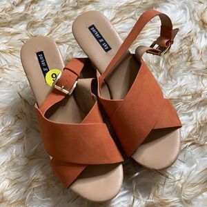 Brand:parker& sky size:8.5 color burnt orange